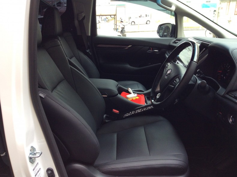 内装前方シート