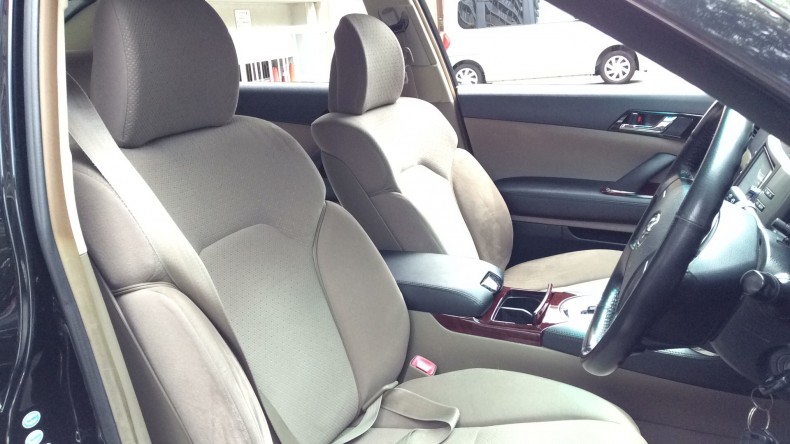 内装前方シート