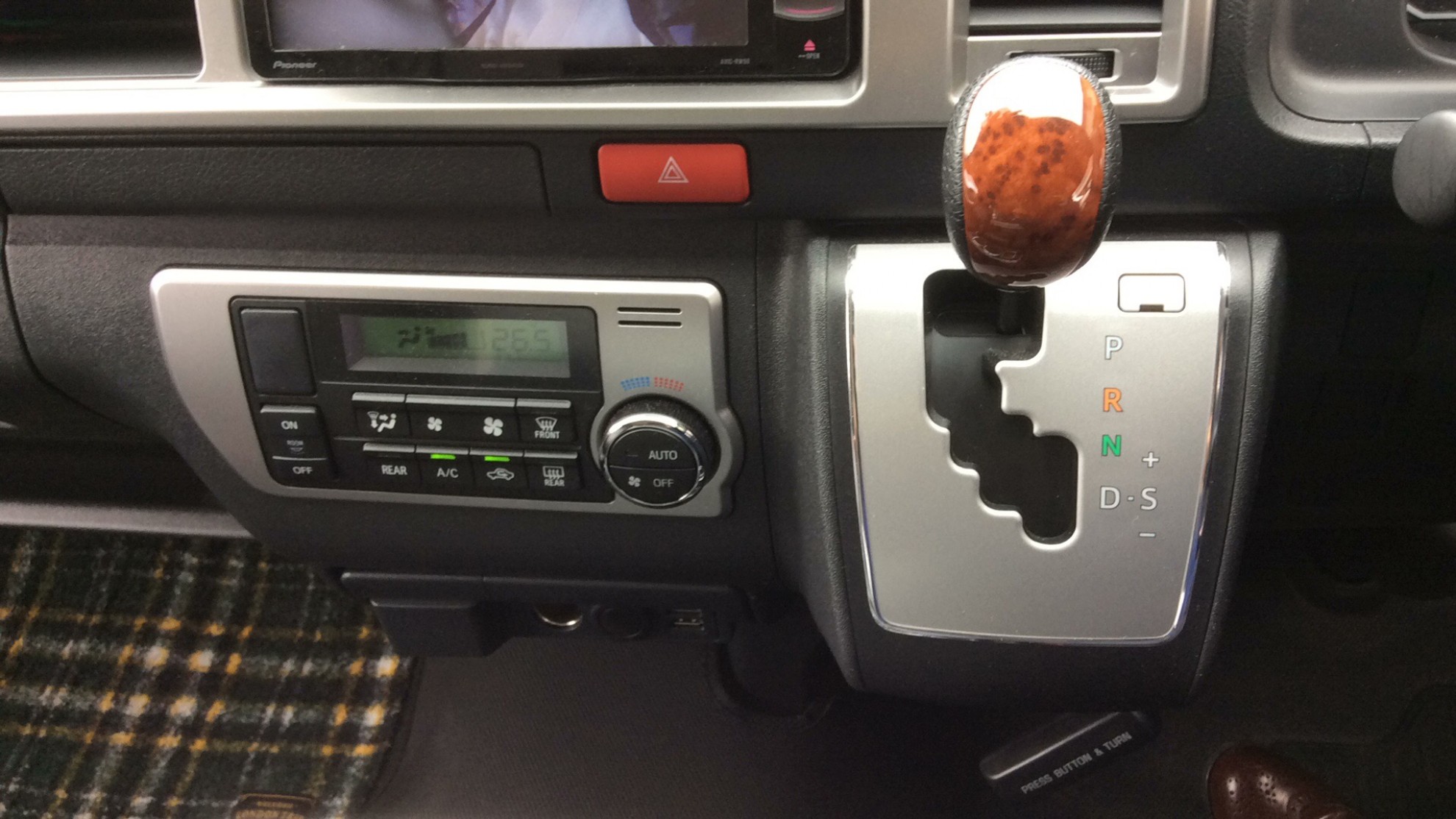 内装シフト