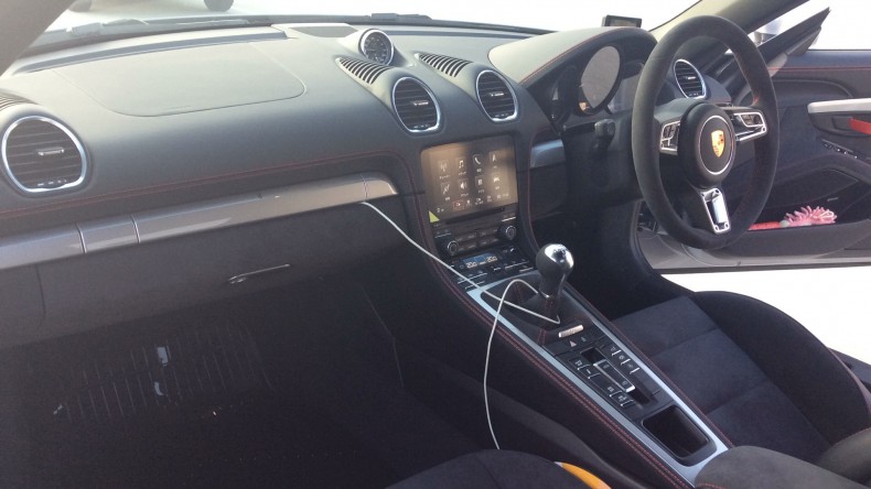 内装インパネ全体