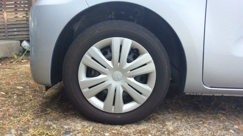 タイヤホイール前