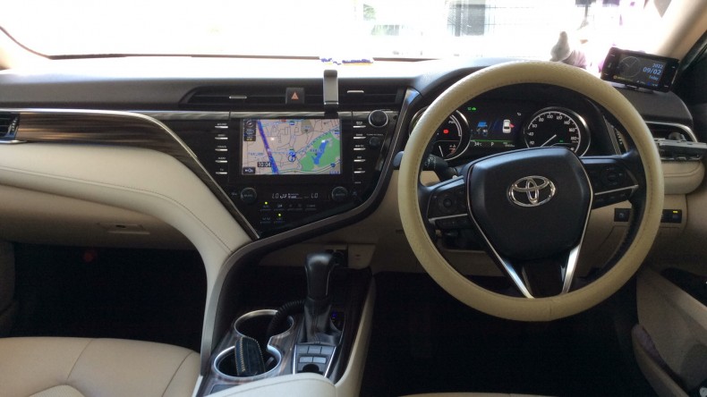 内装インパネ全体