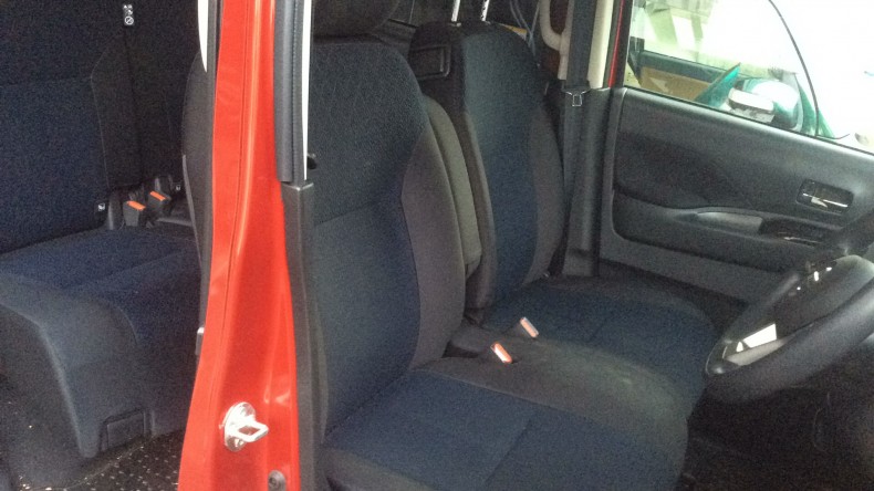 内装前方シート