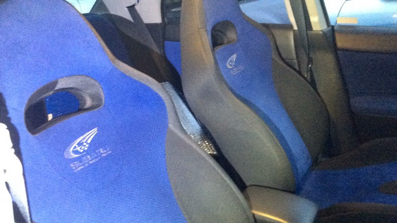 内装前方シート