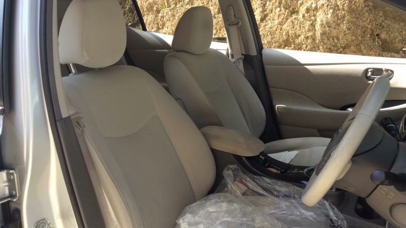 内装前方シート