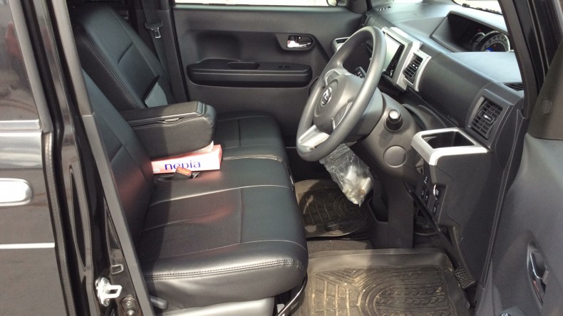 内装前方シート