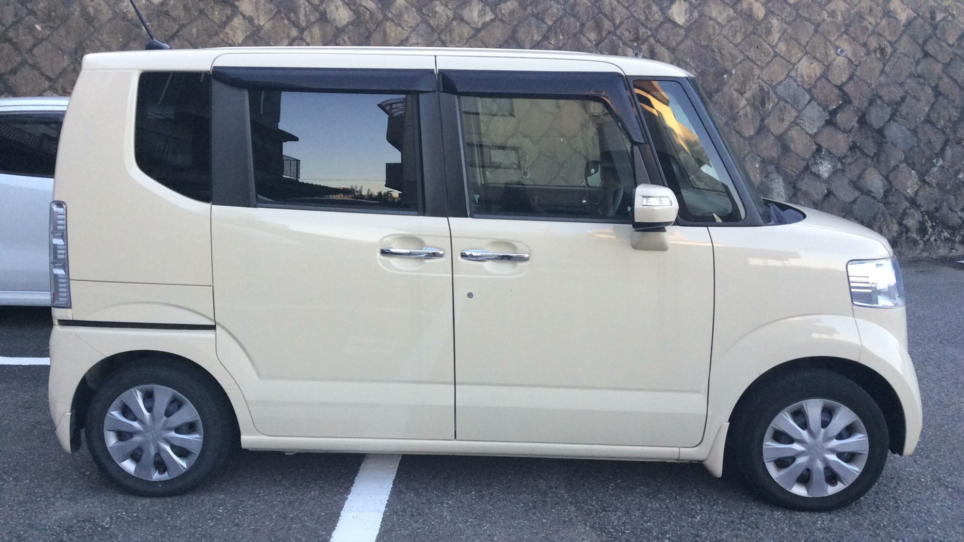 外装右