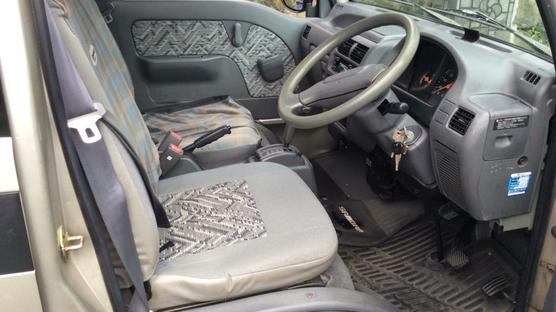 内装前方シート