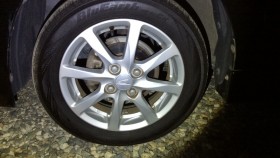 タイヤホイール前