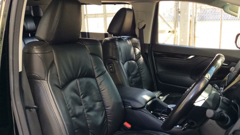 内装前方シート