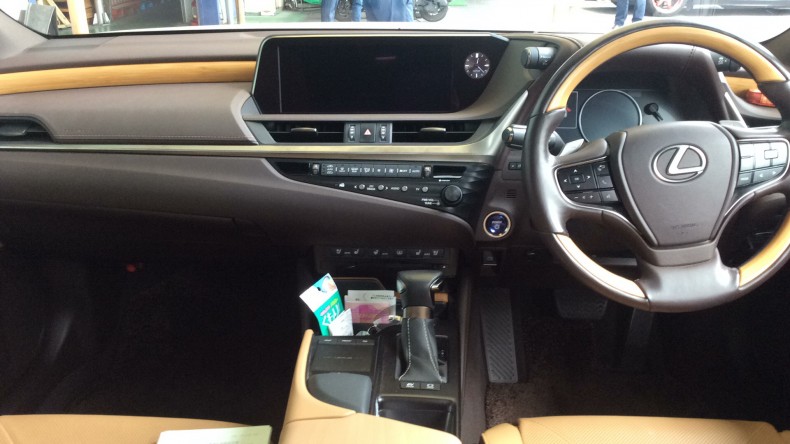 内装インパネ全体