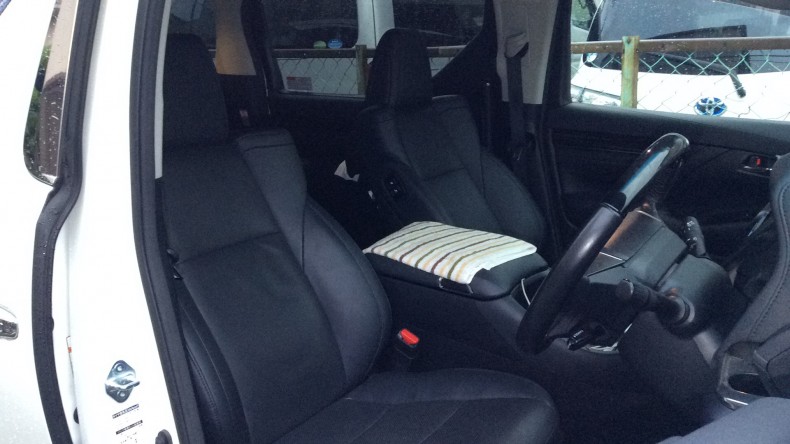 内装前方シート