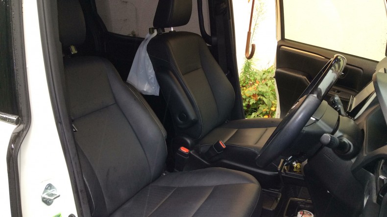 内装前方シート