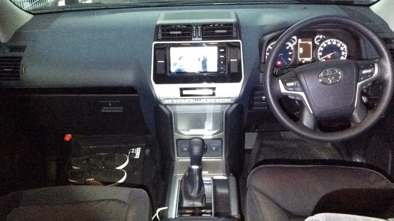 内装インパネ全体