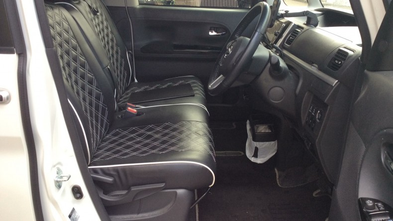 内装前方シート