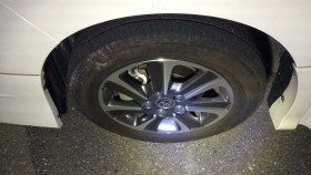 タイヤホイール前