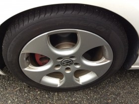 タイヤホイール前