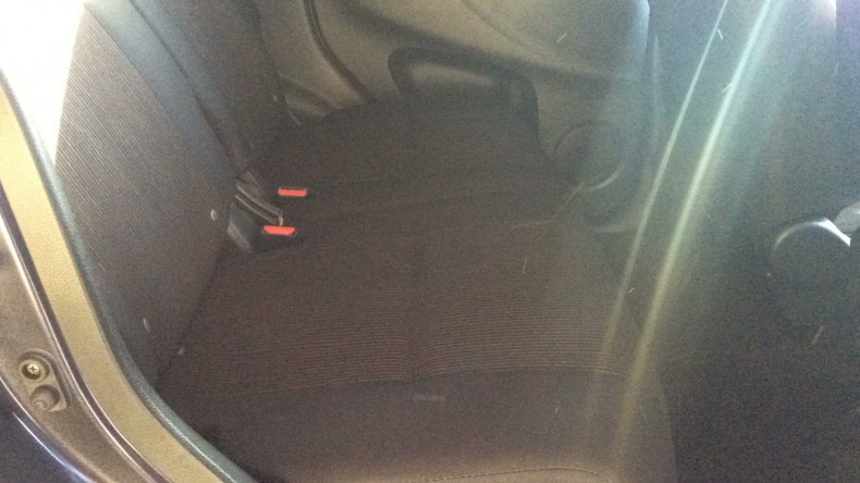 内装後方シート