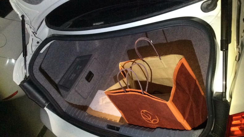 内装トランク