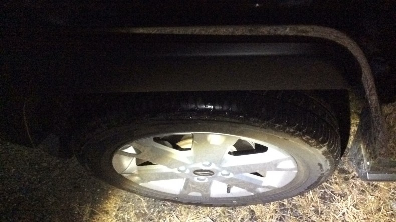 タイヤホイール前