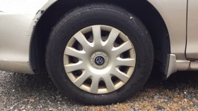 タイヤホイール前