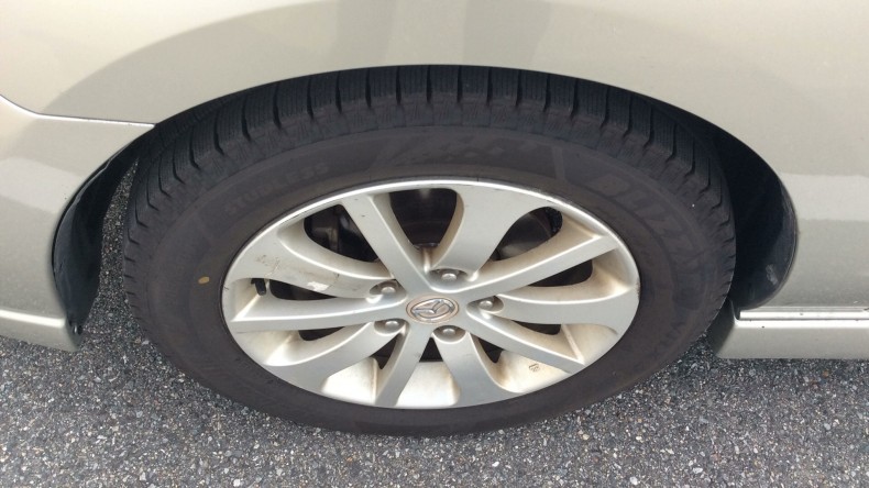 タイヤホイール前