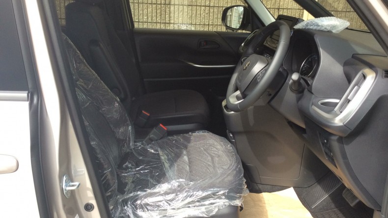 内装前方シート