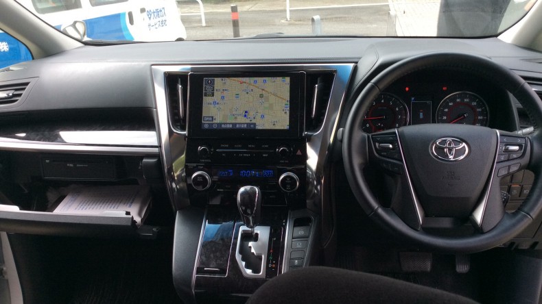 内装インパネ全体