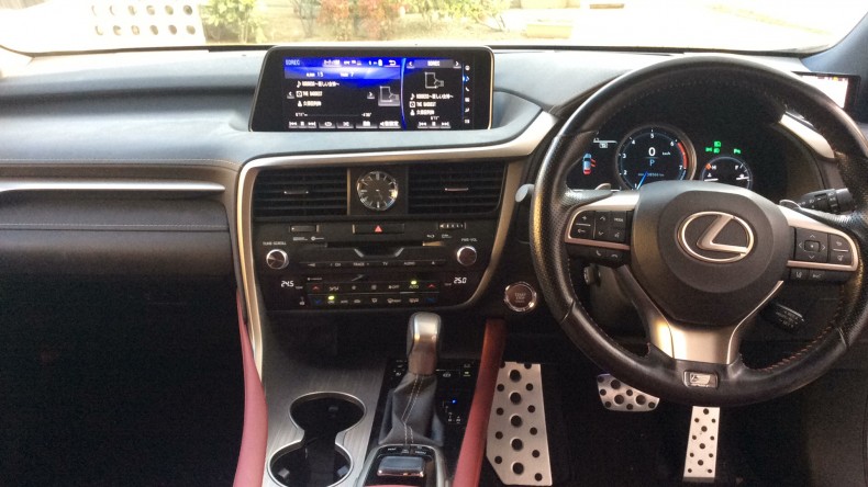 内装インパネ全体