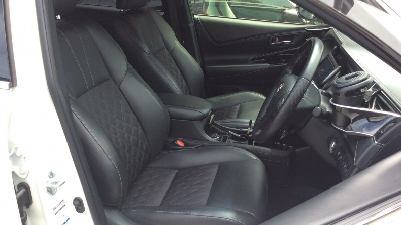 内装前方シート