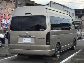 外装右後