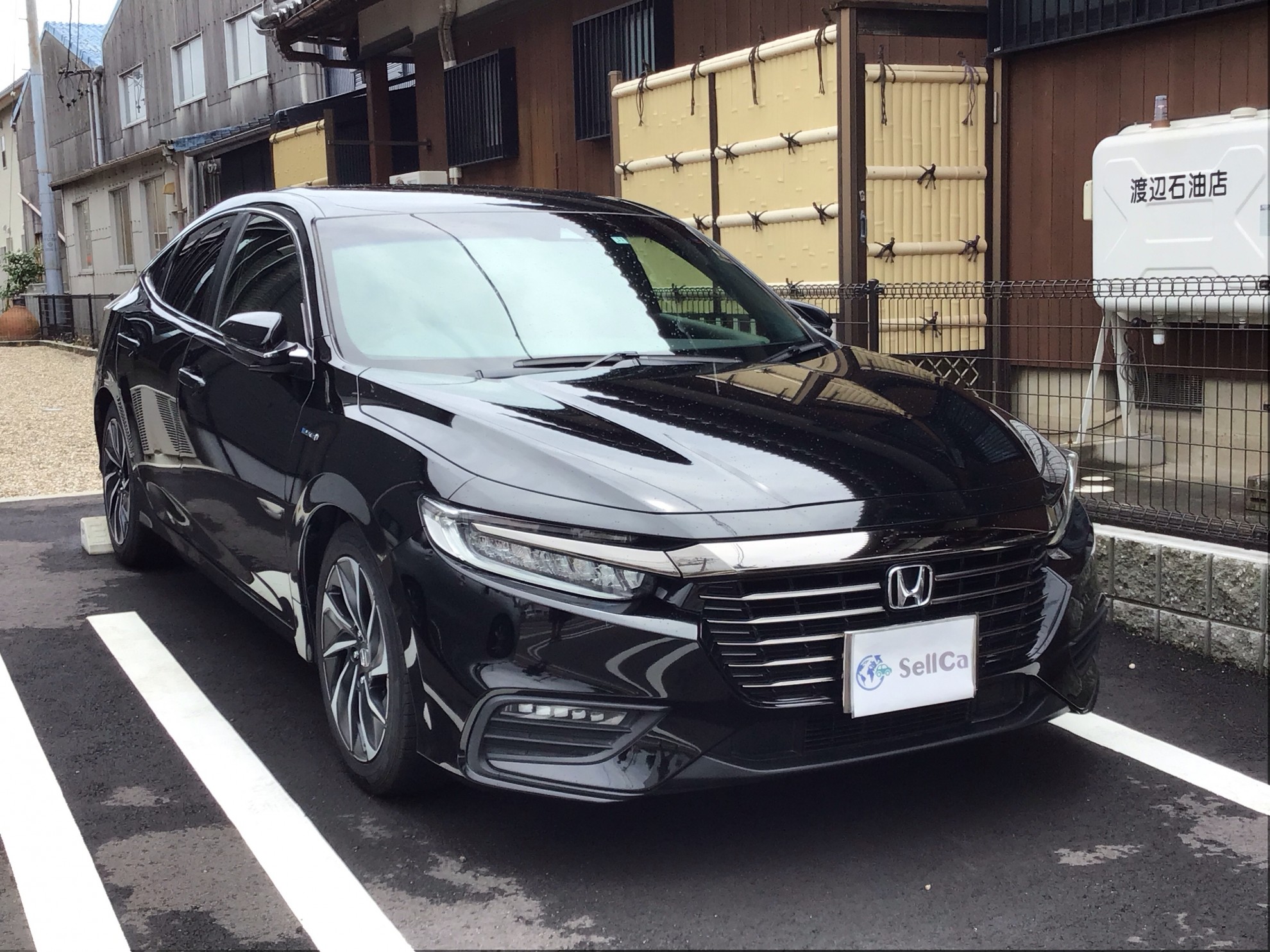 外装右前