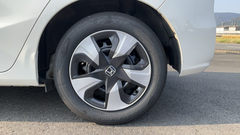 タイヤホイール前