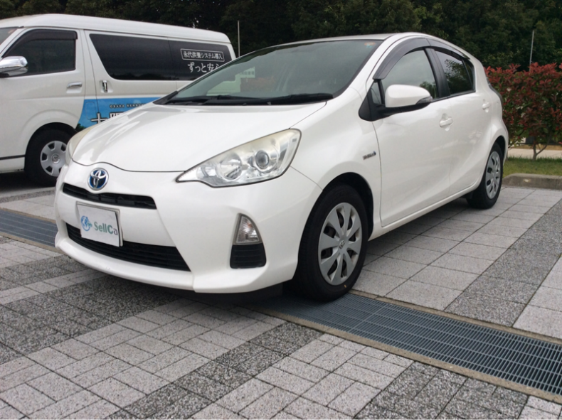 car_main_img